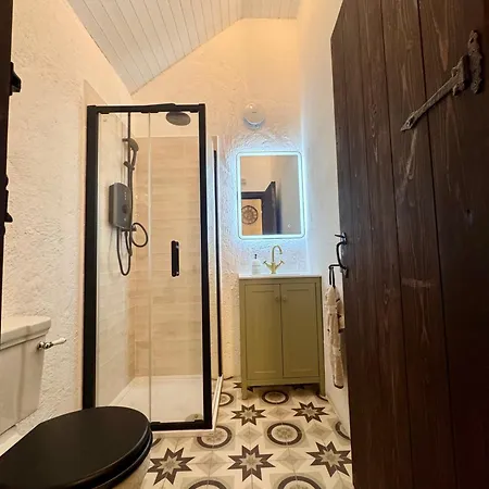 度假居 Sleeps 4 With Parking *